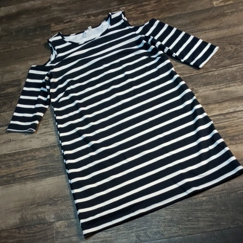 JL Jules & Leopold Dress Cold Shoulder Striped